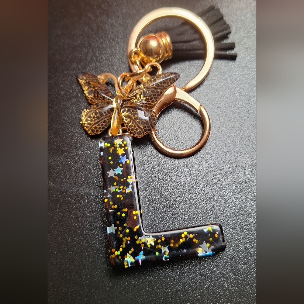Choose 1 Sequins Alphabet Keychain 🦋✨️PRICE FIRM✨️ - Picture 8 of 11